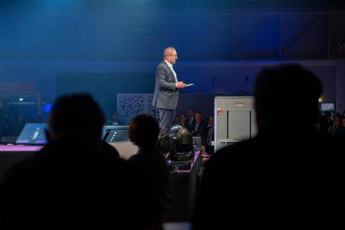 2026-04-07 09-09-21 001